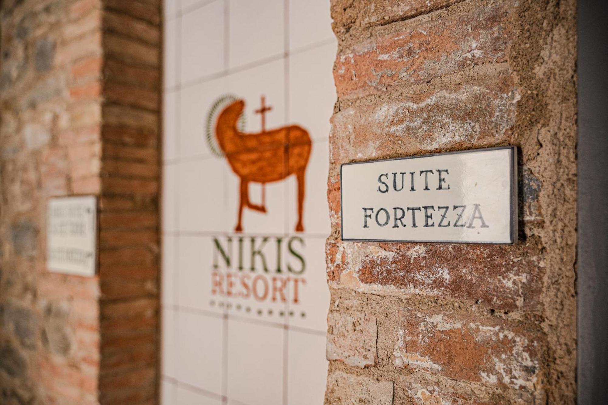 Nikis Resort Губио Стая снимка
